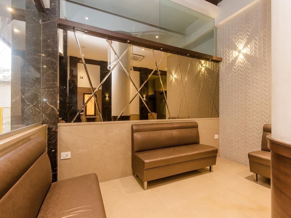 Oyo 13089 Hotel Gold Crest Наві-Мумбаї Екстер'єр фото